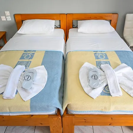 Skiathos-filokalia * Achladies (Skiathos)